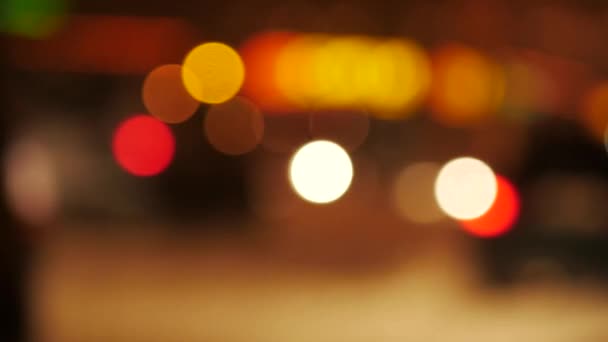 Mișcarea Lumină Colorată Difuză Încețoșată Defocalizată Traficului Urban Semafoare Noapte — Videoclip de stoc