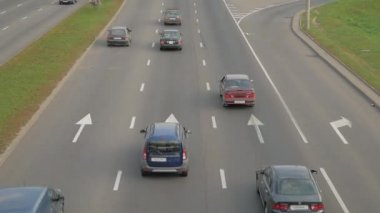 Otoyol üzerinde orta trafik