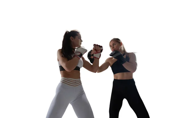 Combatientes Femeninos Mma Aislados Blanco — Foto de Stock