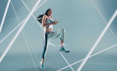 Koşan ve zıplayan kadın sporcu. Sağlıklı görüntünün yan görüntüsü