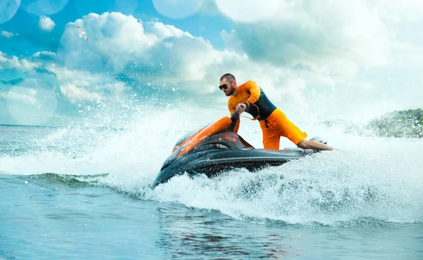 Young Man Water Scooter Tropical Ocean — Stock Photo, Image