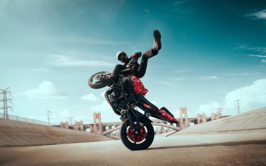 Moto serbest stil. Motosiklet dublörü 