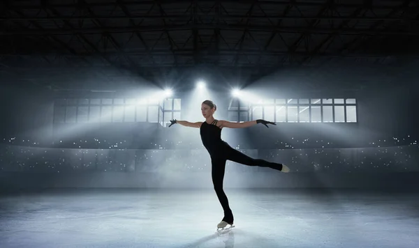 Fille Patinage Artistique Dans Arène Glace — Photo