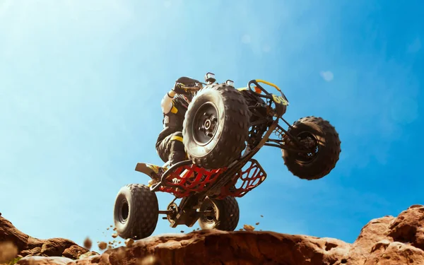 Quad Bike Nuvem Poeira Pedreira Areia Fundo Atv Rider — Fotografia de Stock