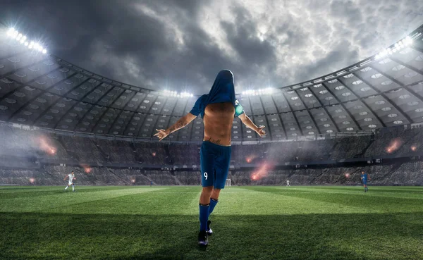 Giocatori Calcio Azione Sullo Stadio Professionistico — Foto Stock