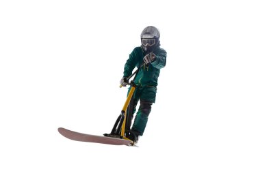 Kar kayması beyaz üzerine izole.