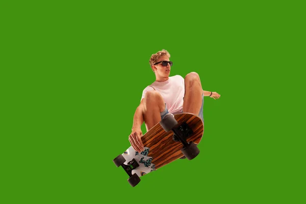 Skateboarder Isolerad Grön Skärm — Stockfoto