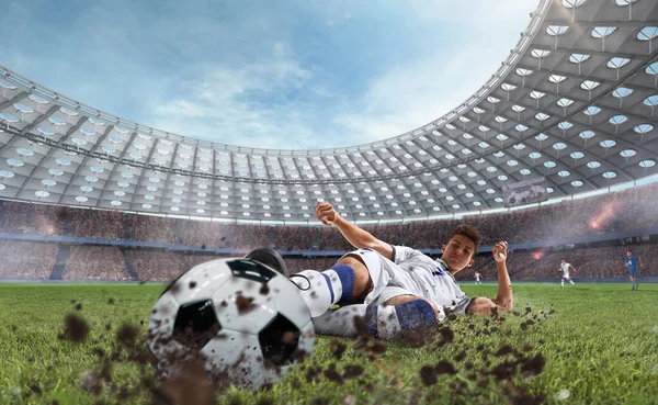 Jogadores Futebol Ação Estádio Profissional — Fotografia de Stock