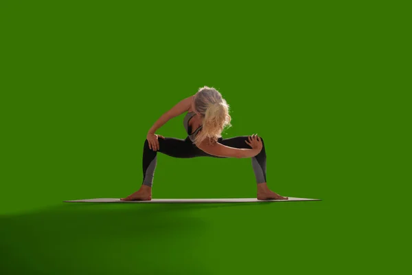 Mujer Yoga Aislada Pantalla Verde — Foto de Stock