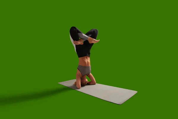Mujer Yoga Aislada Pantalla Verde — Foto de Stock
