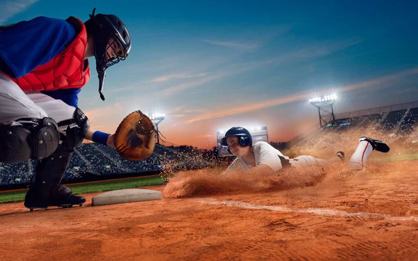 Profesionální Baseballisté Hřišti — Stock fotografie