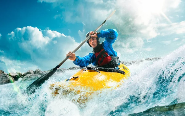 Whitewater Kajak Extrémní Jízda Kajaku — Stock fotografie