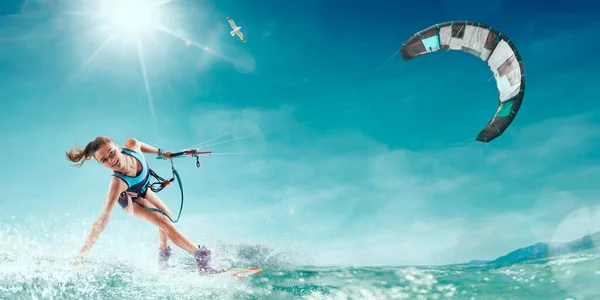 Junge Frau Beim Kitesurfen — Stockfoto