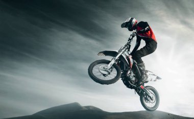 Moto serbest stil erkek atlet.