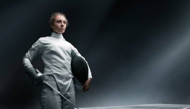 Genç bayan eskrim sporcusu.