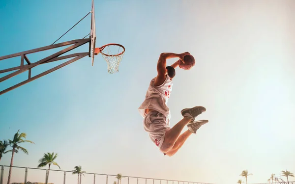 Les Joueurs Basket Ball Jouent Streetball — Photo