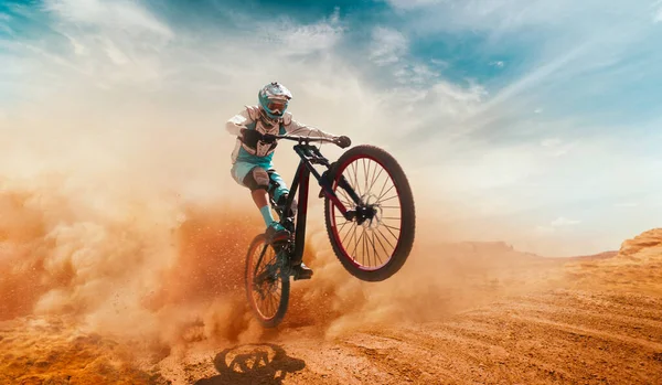 ดาวน กรยานข กรยาน — ภาพถ่ายสต็อก