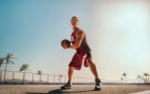 Basketspelare Spelar Streetball — Stockfoto