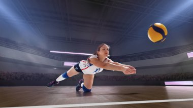 Profesyonel kadın voleybol oyuncuları iş başında.