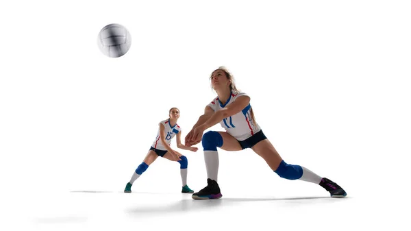 Joueuses Professionnelles Volley Ball Action Sur Fond Blanc — Photo