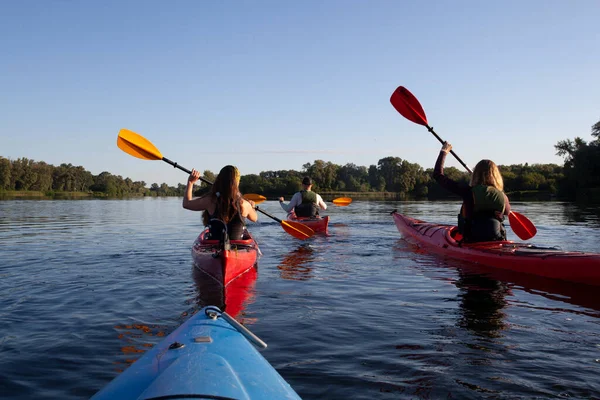 Kayak Gente Che Remava Kayak Canoa Pagaiare — Foto Stock