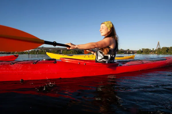 Kayak Gente Che Remava Kayak Canoa Pagaiare — Foto Stock