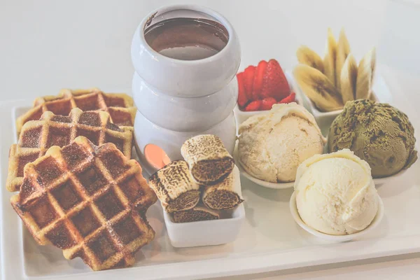 Waffle set chocolate fondue banana marshmallow strawberry ice cream — Stock Photo, Image