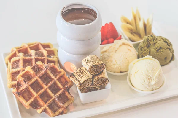 Waffle set chocolate fondue banana marshmallow strawberry ice cream — Stock Photo, Image