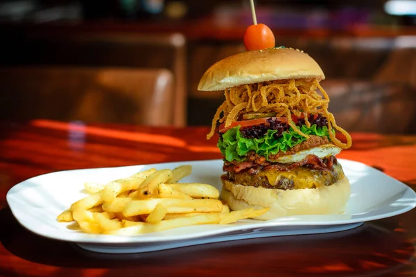 Burger Beef Patty Bacon Cheddar Cheese Egg Chilli Lettuce Pickle — Stock Photo, Image