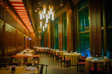 Çin restoranında güzel sofra