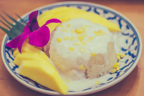 Fresh Mango Sticky Rice with coconut cream and mung beans