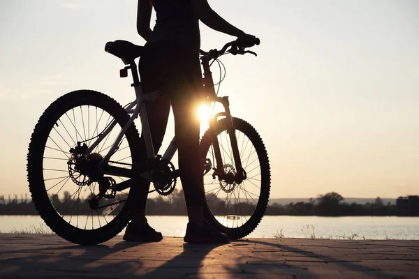 Silhouette Girl Sea Bike Sport Active Life Concept — Stock Photo, Image