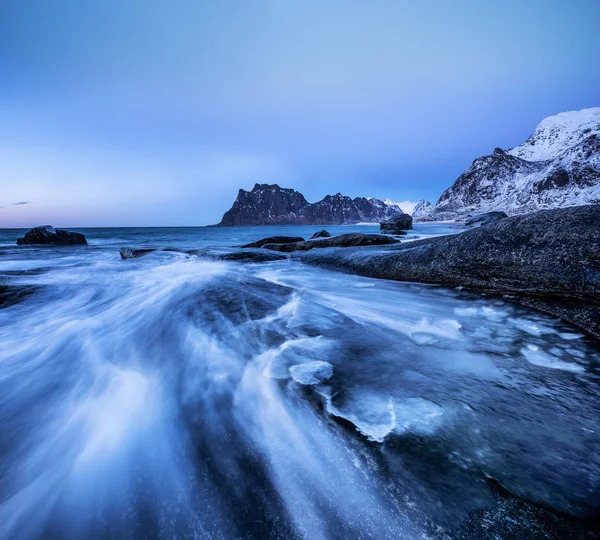 ノルウェー海岸海の風景 背景として美しい自然景 — ストック写真