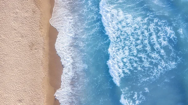 Våg Stranden Som Bakgrund Vacker Naturlig Bakgrund Sommaren Aerial Marinmålning — Stockfoto