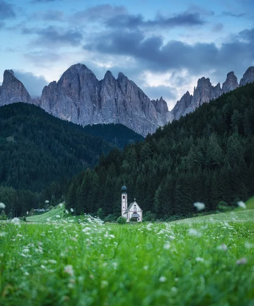 Kirche Santa Maddalena Dorf Den Dolomiten Italien Natürliche Landschaft Den — Stockfoto