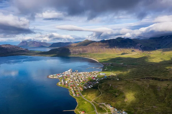 Island Luftaufnahme Von Berg Meer Und Ozean Landschaft Island Tag — Stockfoto