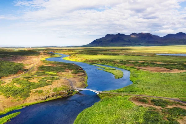 Islande Vue Aérienne Sur Montagne Champ Pont Rivière Paysage Islande — Photo