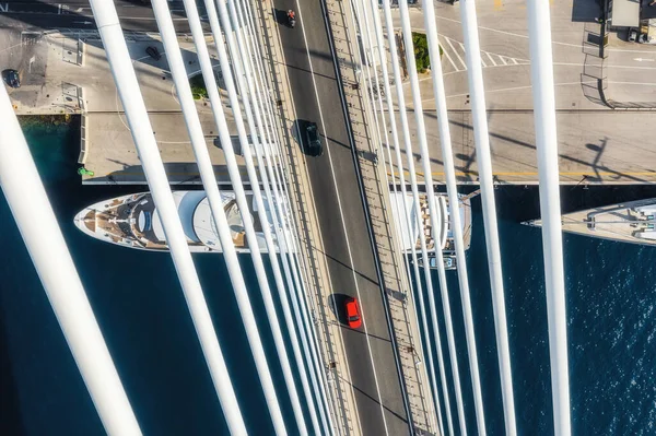 Estrada Trânsito Vista Aérea Sobre Navio Cruzeiro Ponte Porto Aventura — Fotografia de Stock