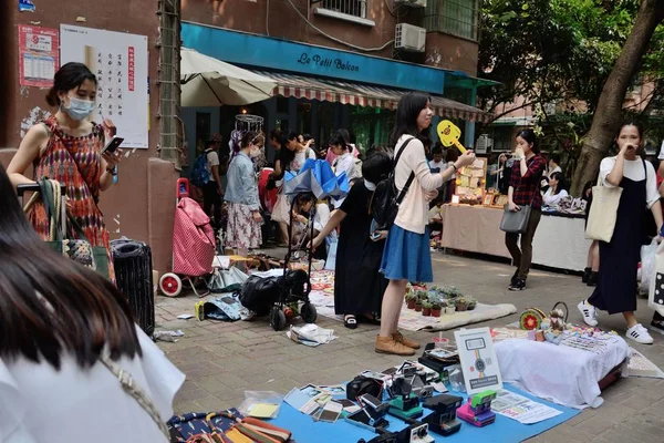 Гуанчжоу Кантон Китай Апреля Тяньхэ Район Местный Блошиный Рынок Жилом — стоковое фото