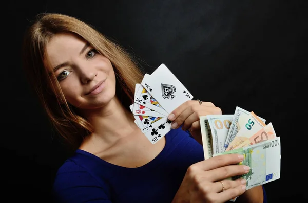 Retrato Mujer Joven Con Fondo Negro Modelo Femenino Con Cinco —  Fotos de Stock