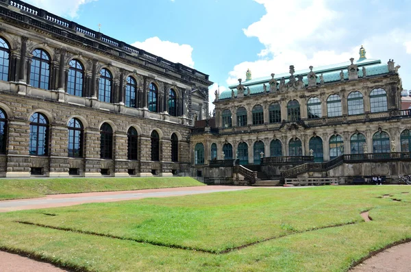Barockarchitekt Der Stadt Dresden Sachsen Alter Zwinger Mit Einzigartiger Architektur — Stockfoto