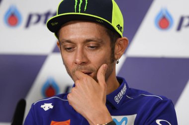 Buriram, Tayland - 6 Ekim 2018: Valentino Rossi Movista yamaha takım basın toplantısı BK Tayland grand prix 2018 chang Uluslararası pistinde öncesinde 