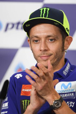 Buriram, Tayland - 6 Ekim 2018: Valentino Rossi Movista yamaha takım basın toplantısında daha önce hak BK Tayland grand prix 2018 chang Uluslararası pistinde 