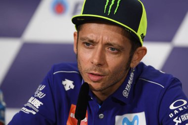 Buriram, Tayland - 6 Ekim 2018: Valentino Rossi Movista yamaha takım basın toplantısı BK Tayland grand prix 2018 chang Uluslararası pistinde öncesinde 