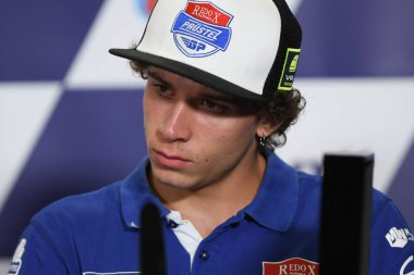 Buriram, Tayland - 6 Ekim 2018: Marco Bezzecchi redoks pruestelgp takım basın toplantısında BK Tayland grand prix 2018 chang Uluslararası pistinde öncesinde 