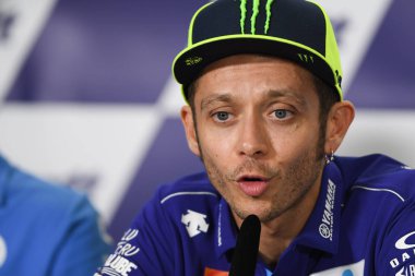 Buriram, Tayland - 6 Ekim 2018: Valentino Rossi Movista yamaha takım basın toplantısı BK Tayland grand prix 2018 chang Uluslararası pistinde öncesinde 