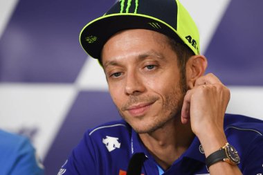 Buriram, Tayland - 6 Ekim 2018: Valentino Rossi Movista yamaha takım basın toplantısı BK Tayland grand prix 2018 chang Uluslararası pistinde öncesinde 