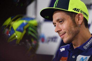 Buriram, Tayland - 6 Ekim 2018: Valentino Rossi Movista yamaha takım basın toplantısı BK Tayland grand prix 2018 chang Uluslararası pistinde öncesinde 