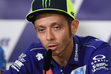 Buriram, Tayland - 6 Ekim 2018: Valentino Rossi Movista yamaha takım basın toplantısı BK Tayland grand prix 2018 chang Uluslararası pistinde öncesinde 