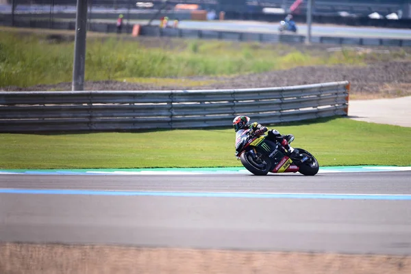 Buriram, Tayland - 5 Ekim 2018: Hafizh Syahrin Monster yamaha tech3 takımı BK Tayland grand prix 2018 chang Uluslararası pistinde sırasında eylem 